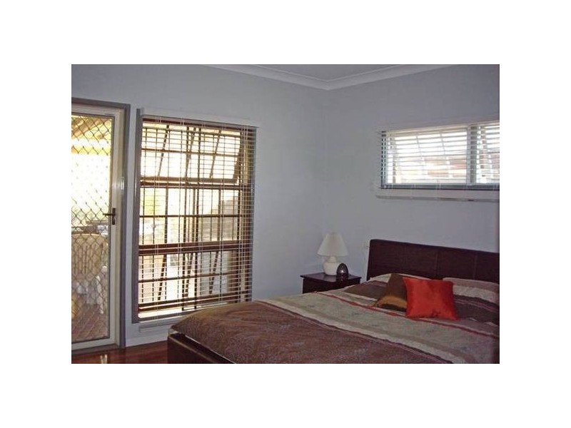 68 Blackheath Road, Oxley QLD 4075