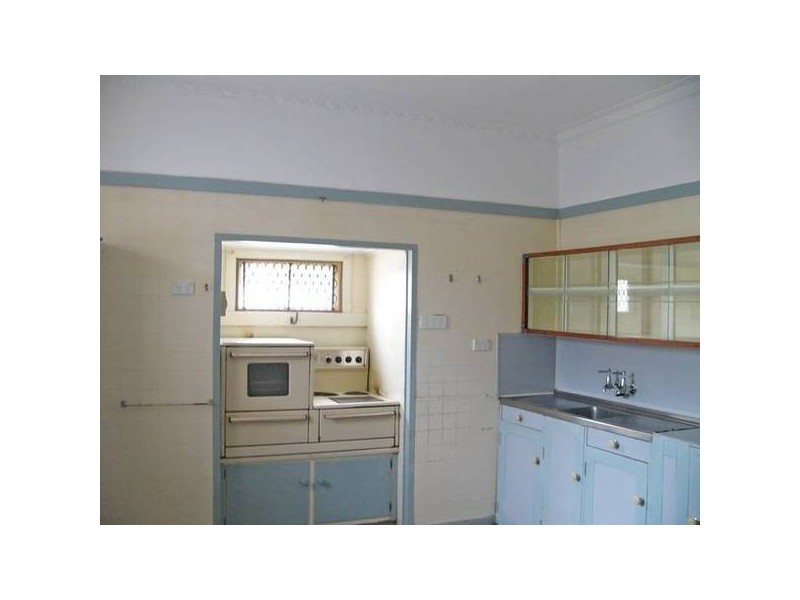 102 Oxley Station Road, Oxley QLD 4075