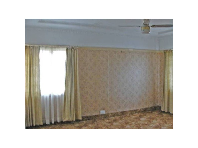 102 Oxley Station Road, Oxley QLD 4075