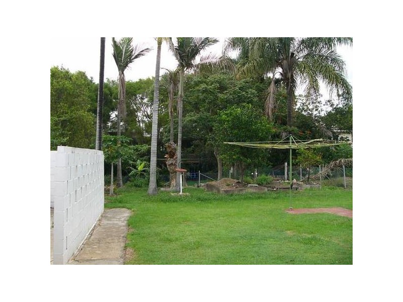 102 Oxley Station Road, Oxley QLD 4075