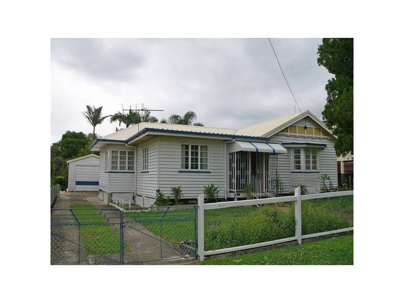 102 Oxley Station Road, Oxley QLD 4075