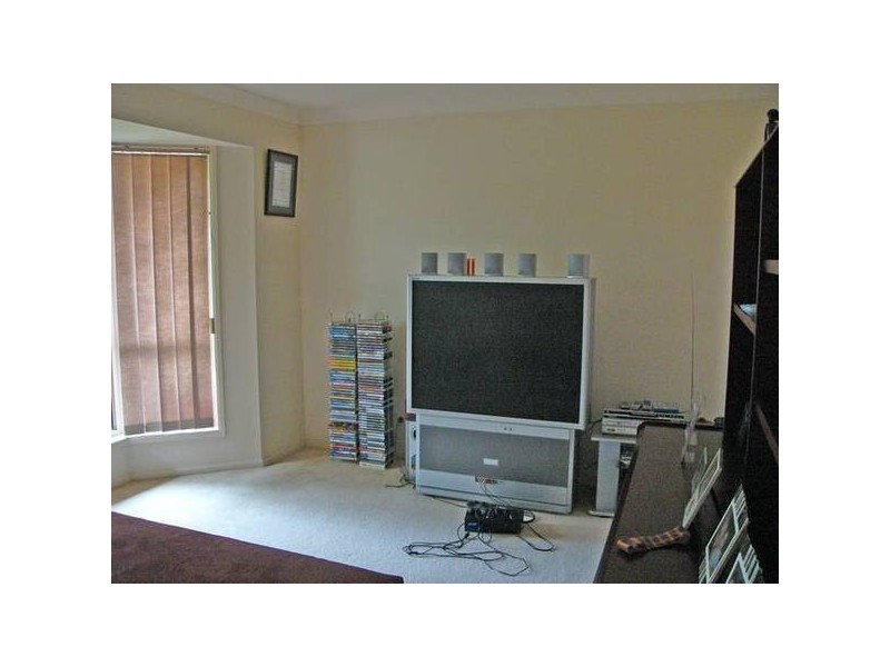 8 Sarabah Place, Forest Lake QLD 4078