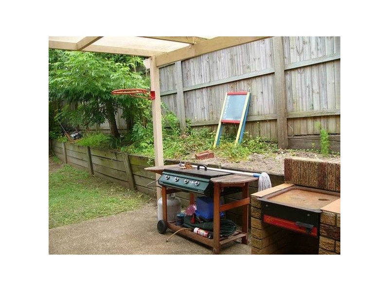 8 Sarabah Place, Forest Lake QLD 4078