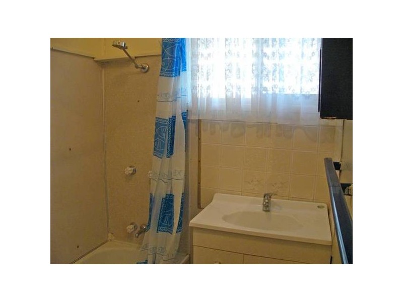 24 Argyle Street, Seventeen Mile Rocks QLD 4073