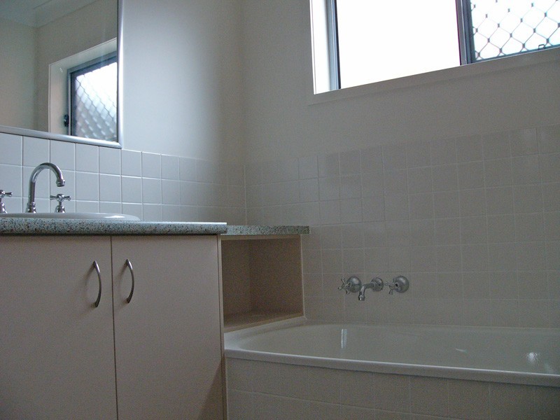 46 William Tce, Oxley QLD 4075