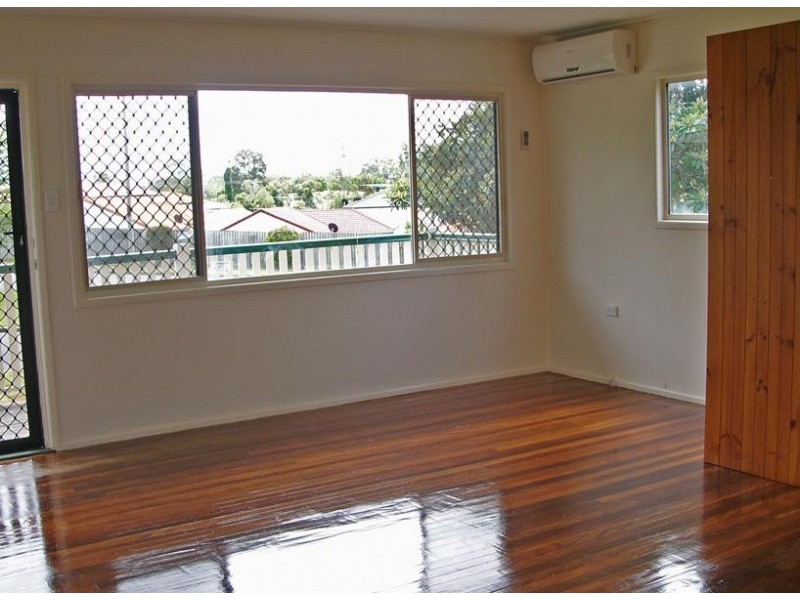 12 Southern Cross Ave, Darra QLD 4076