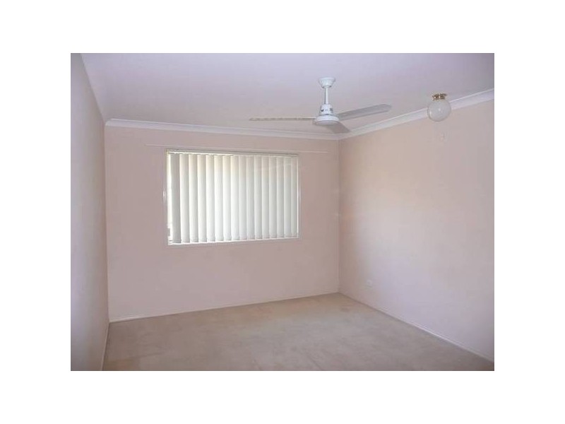 6 Riviera Court, Oxley QLD 4075