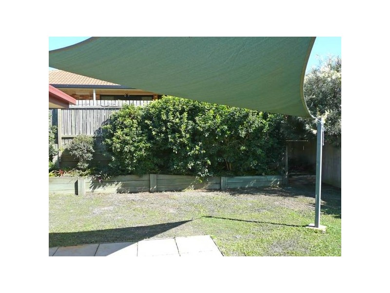 6 Riviera Court, Oxley QLD 4075