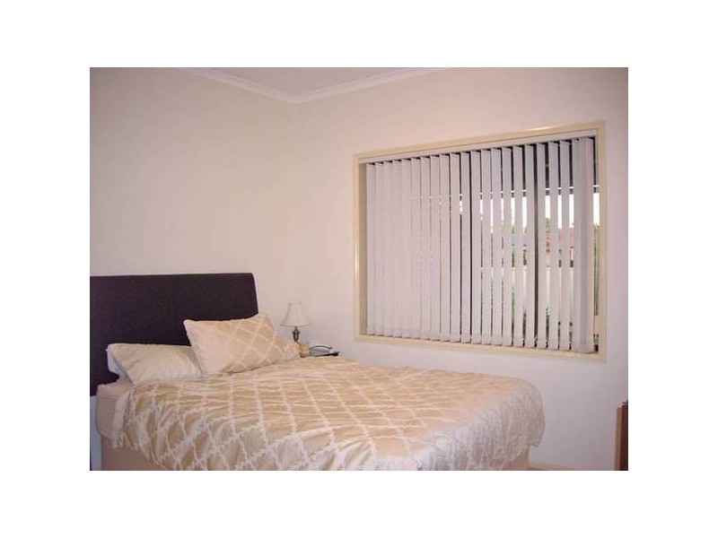 Oxley QLD 4075