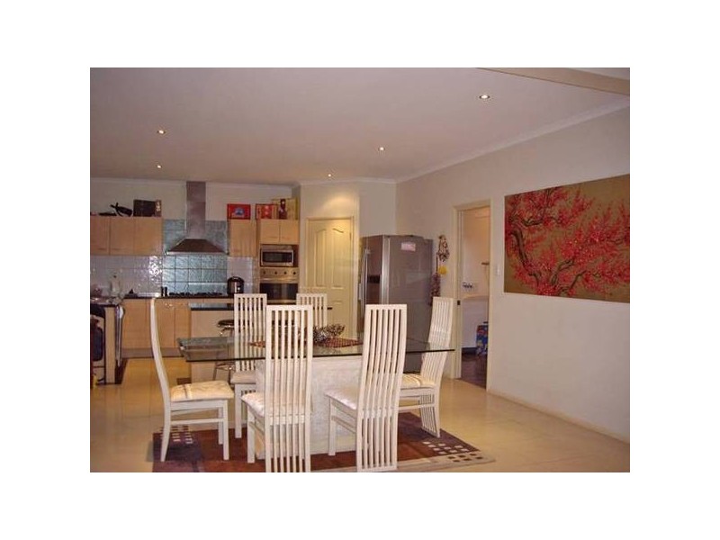 Oxley QLD 4075