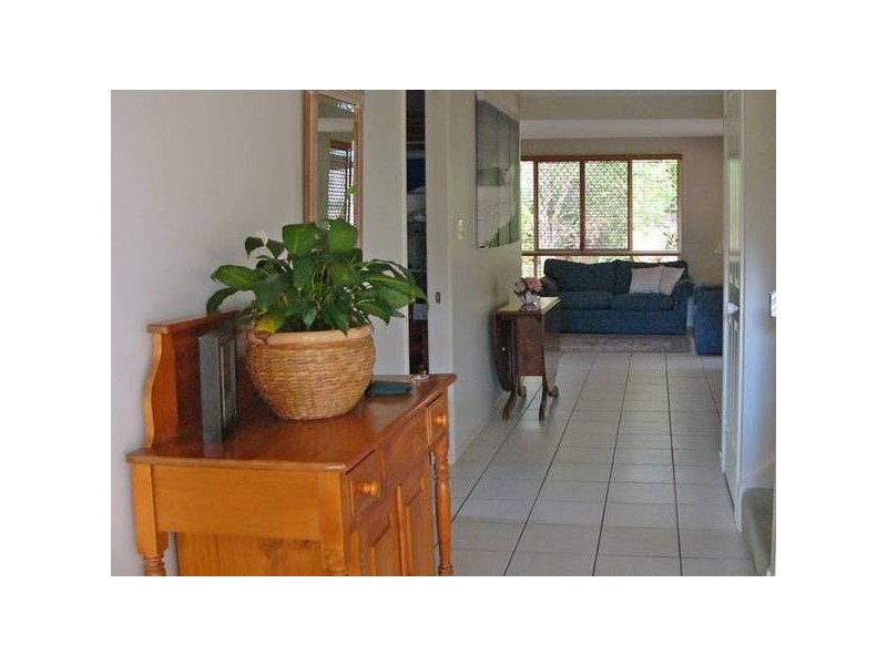 13 Hogan Place, Seventeen Mile Rocks QLD 4073