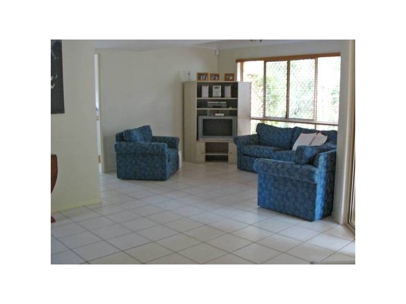 13 Hogan Place, Seventeen Mile Rocks QLD 4073