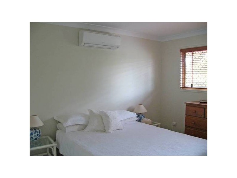 13 Hogan Place, Seventeen Mile Rocks QLD 4073