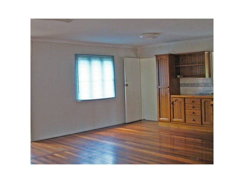 63 Stephenson St, Oxley QLD 4075