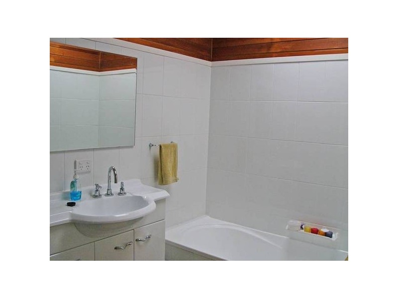 5 Epworth Street, Oxley QLD 4075