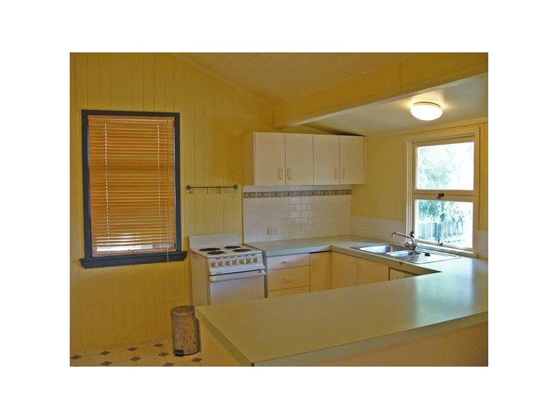 13 St Clements Rd, Oxley QLD 4075