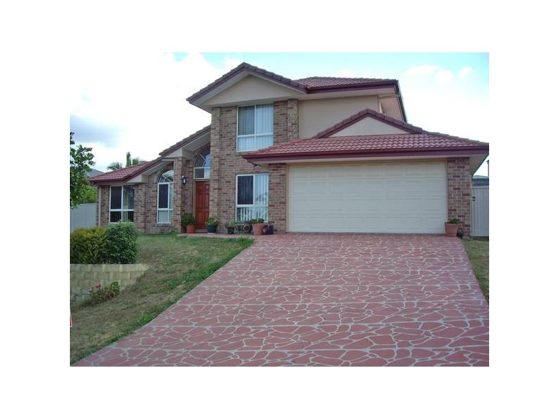 15 Spyglass Street, Oxley QLD 4075