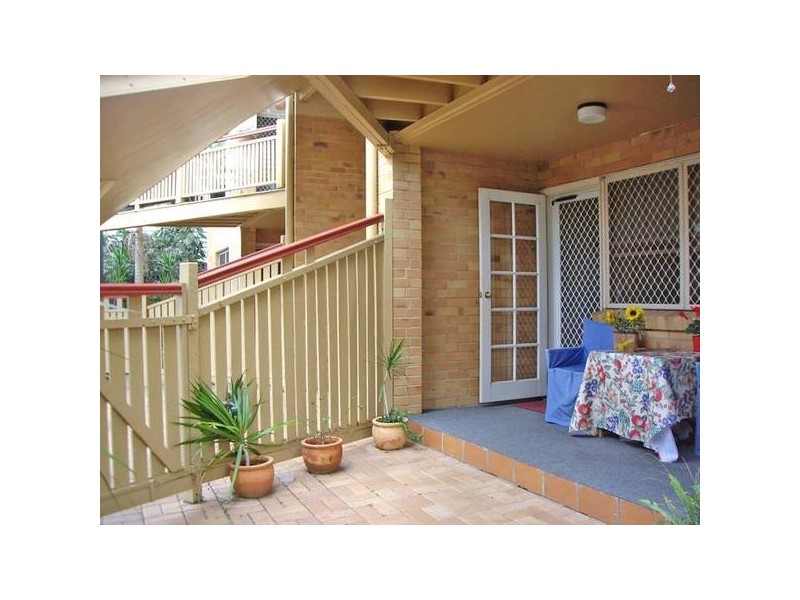 2/60 Hassall Street, Corinda QLD 4075