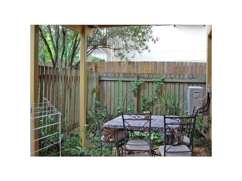 2/60 Hassall Street, Corinda QLD 4075