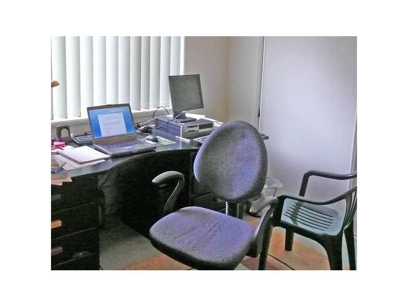 8 Tivoli Place, Forest Lake QLD 4078