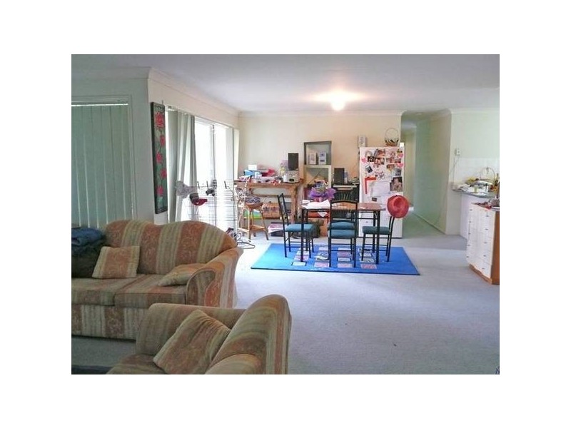 8 Tivoli Place, Forest Lake QLD 4078