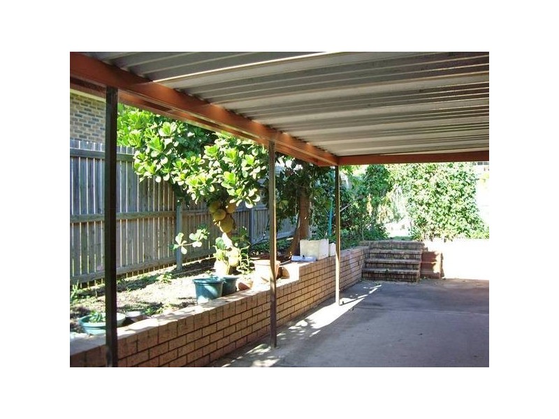 30 Weinholt Crescent, Gailes QLD 4300