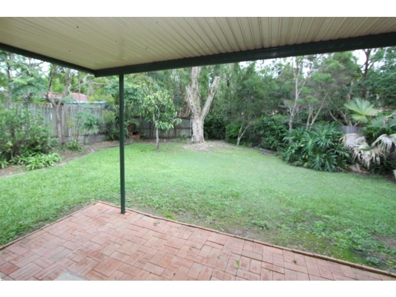 23 Delapine Pl, Seventeen Mile Rocks QLD 4073