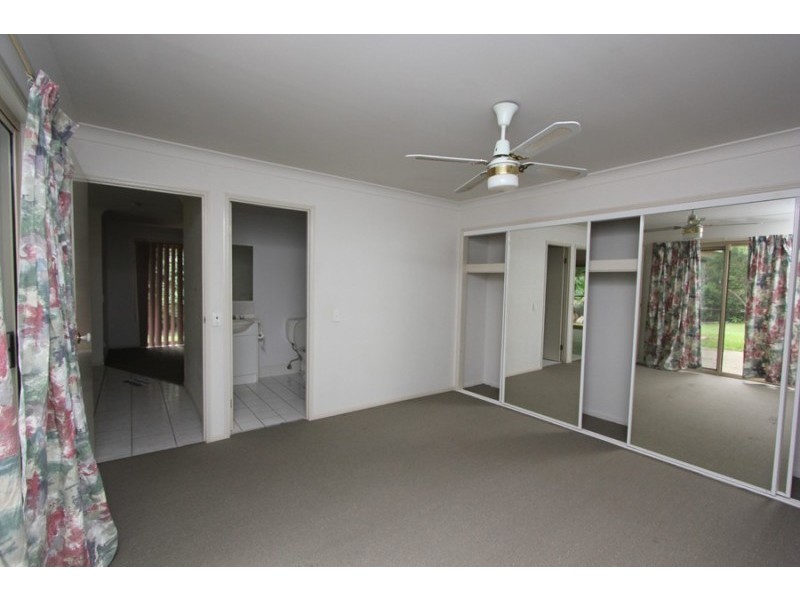 23 Delapine Pl, Seventeen Mile Rocks QLD 4073