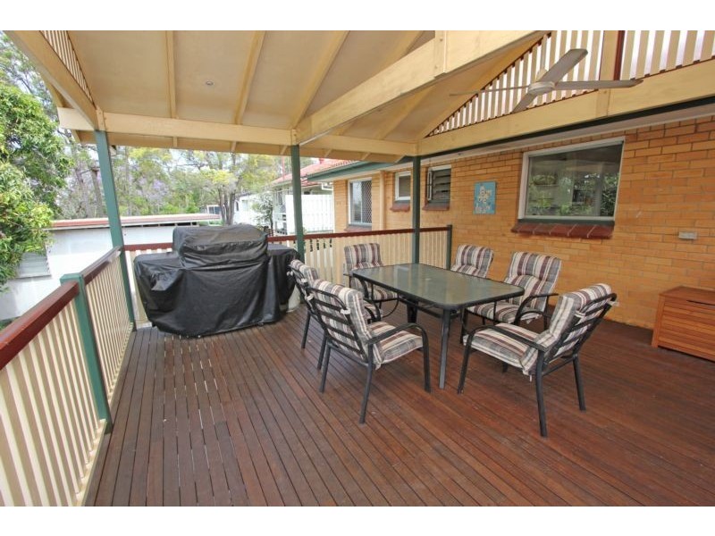 12 Merring St, Oxley QLD 4075