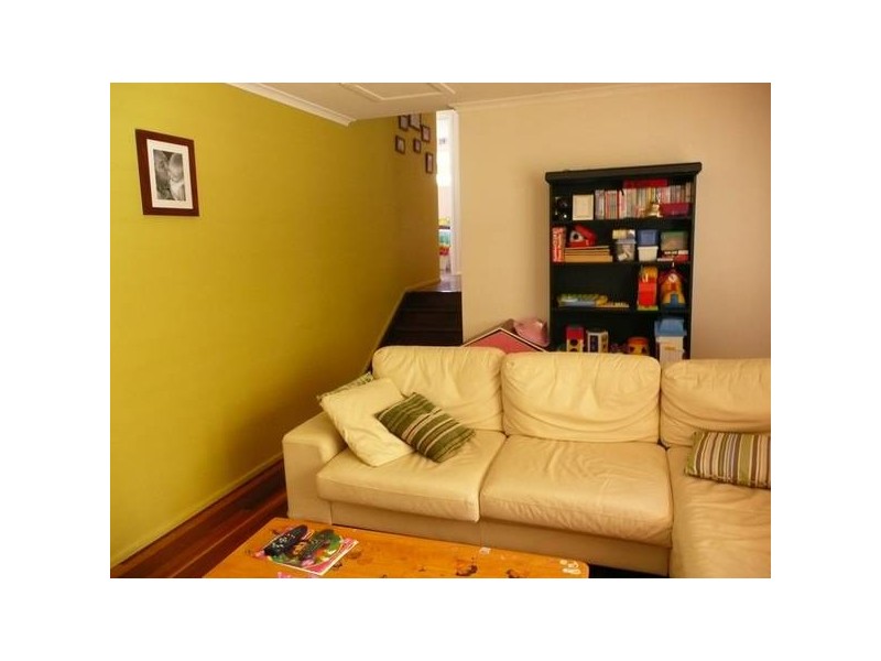 24 Venerable Street, Seventeen Mile Rocks QLD 4073