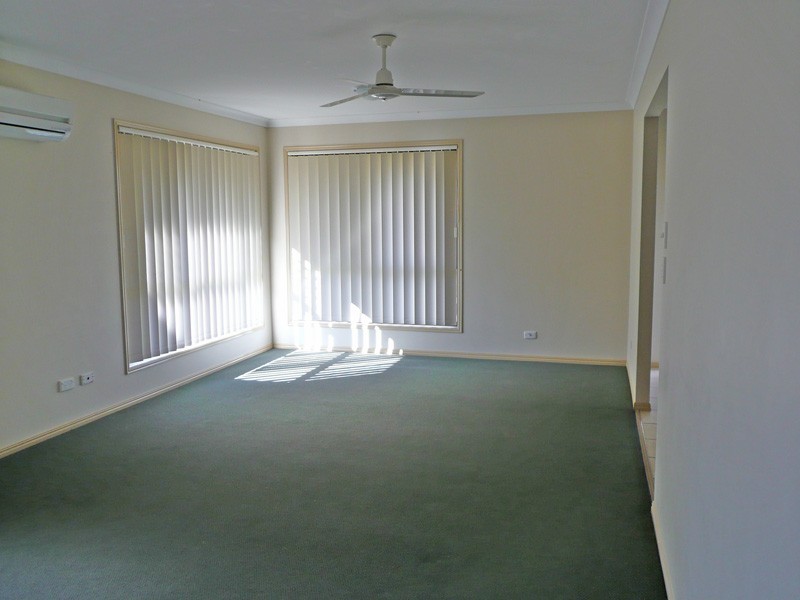 42 Treeline Pl, Durack QLD 4077