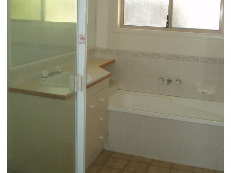 5 Kurrawa Cl, Forest Lake QLD 4078