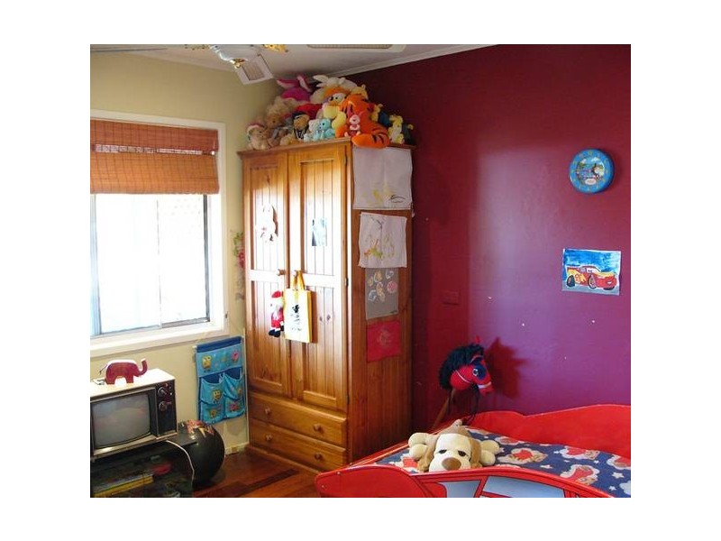 70 O’Connor Street, Oxley QLD 4075