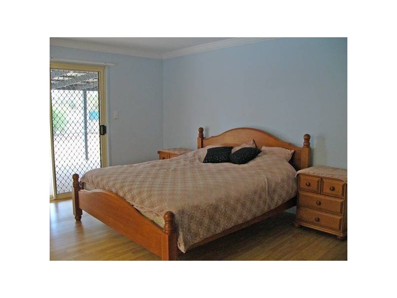 14 Chiswick Pl, Forest Lake QLD 4078