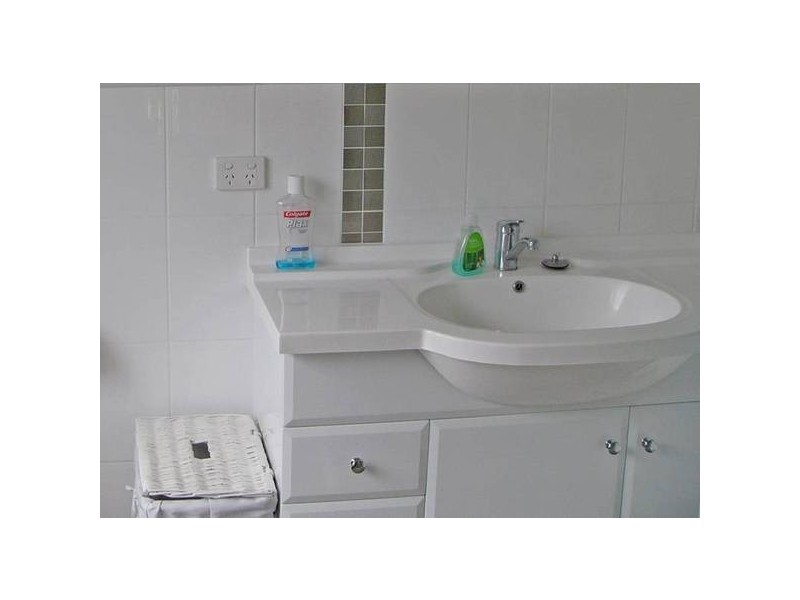 18 Thornburgh Street, Oxley QLD 4075