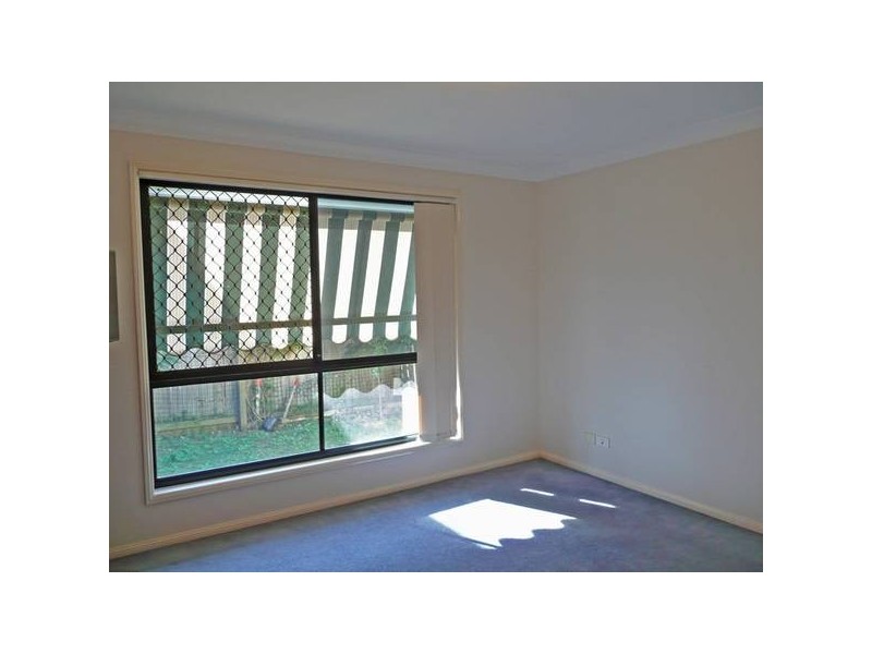 3 Selkirk Close, Oxley QLD 4075