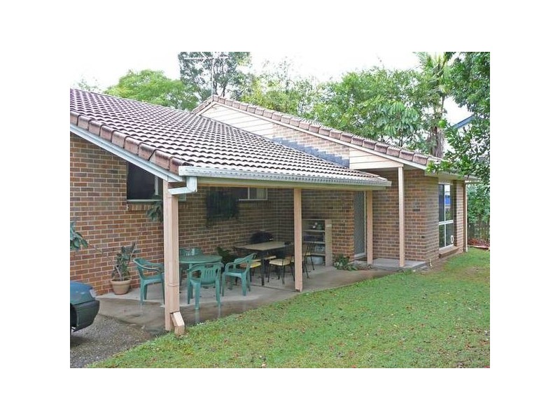 82 Tavistock Street, Oxley QLD 4075