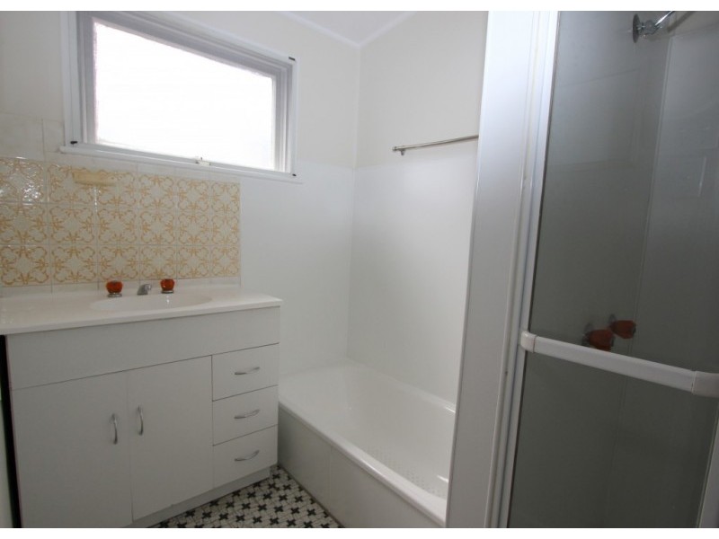 53 Bannerman St, Oxley QLD 4075