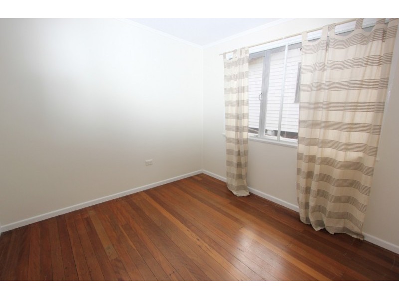 53 Bannerman St, Oxley QLD 4075