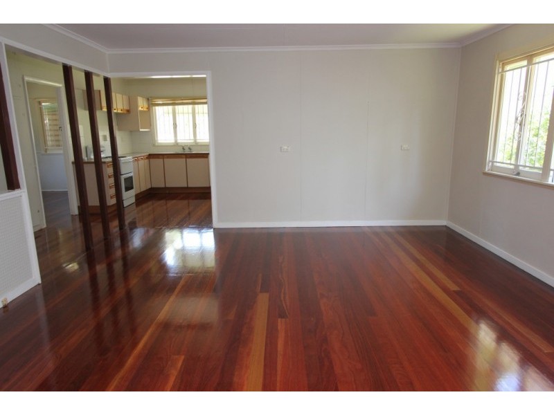 61 Watt St, Corinda QLD 4075