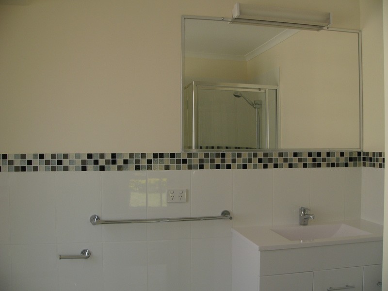 18 Thornburgh St, Oxley QLD 4075