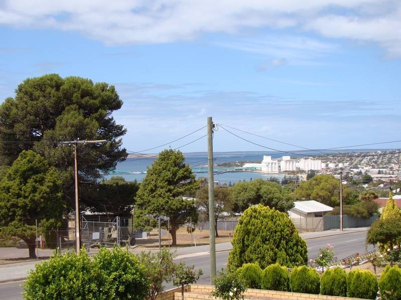 61 Flinders Highway, Port Lincoln SA 5606