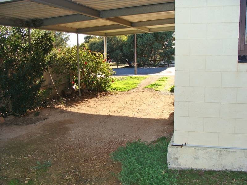 35 Peake Terrace, Port Neill SA 5604