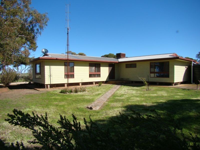 64 South Terrace, Lipson SA 5607