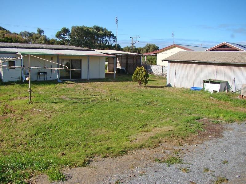 24 Sixth Street, Elliston SA 5670