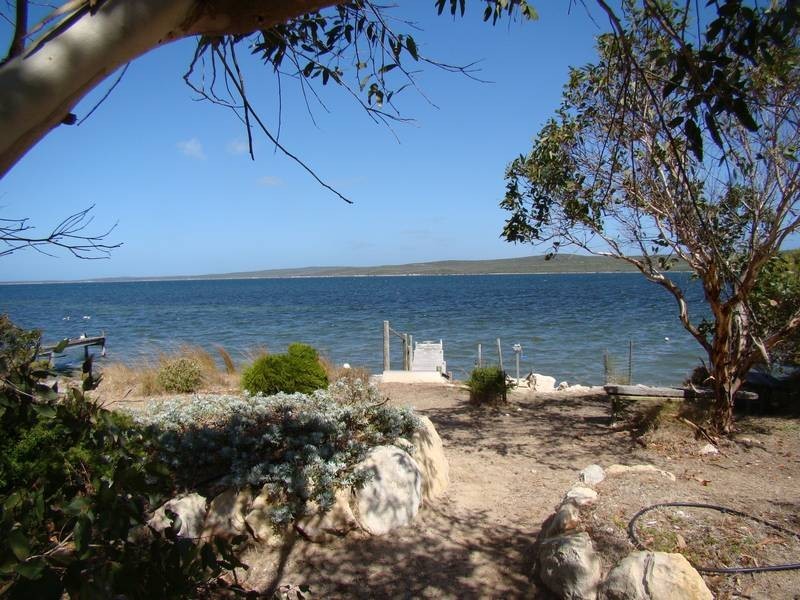Lot 865, 865 Proper Bay Rd, Tulka SA 5607