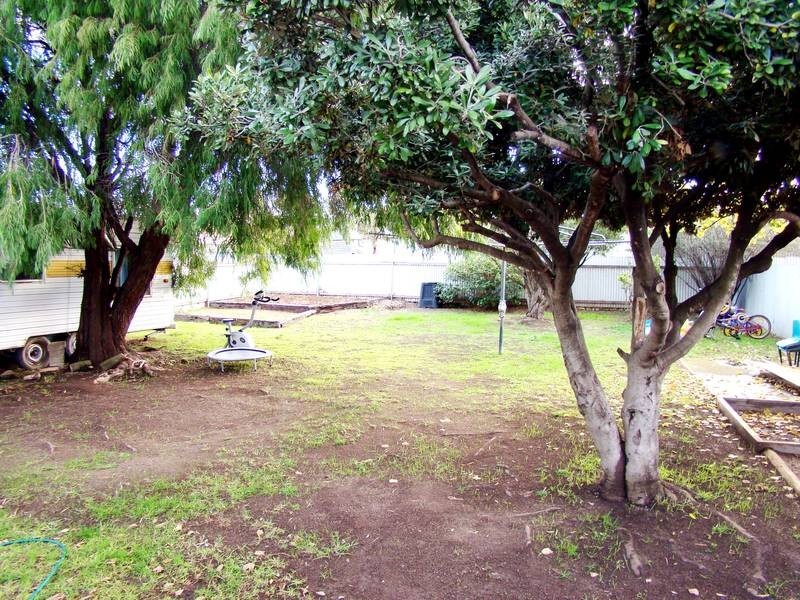 6-8 Moonta Cres, Port Lincoln SA 5606