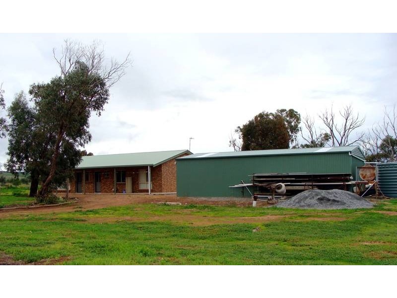 404 Moonlight Bay Road, Louth Bay SA 5607