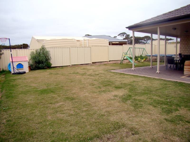 8 Cove View Drive, Port Lincoln SA 5606
