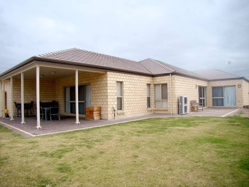 8 Cove View Drive, Port Lincoln SA 5606